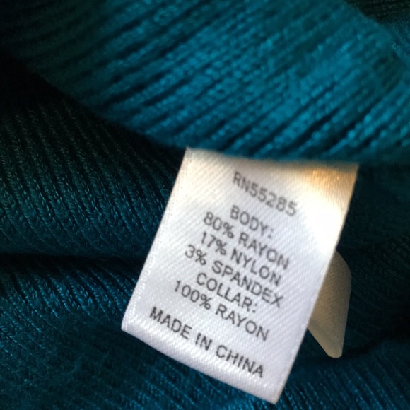 Cowl neck sweater - Picture 3 of 3